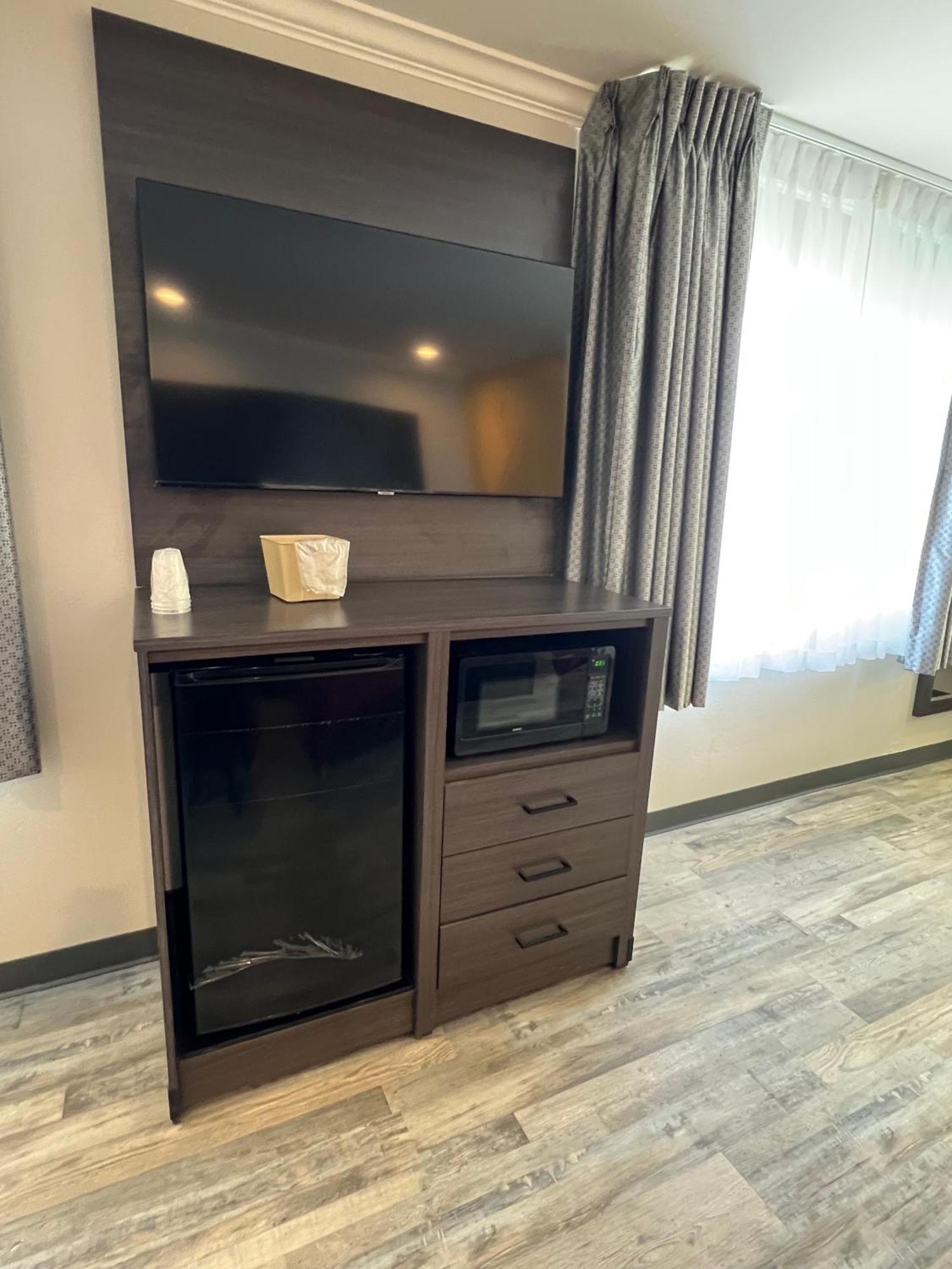 Cloud 9 Inn Lax Инглвуд Экстерьер фото